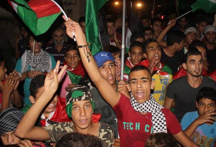 مسيرات ووقفات غاضبة تضامناً مع انتفاضة الأقصى الثانية في مخيمات لبنان (7)