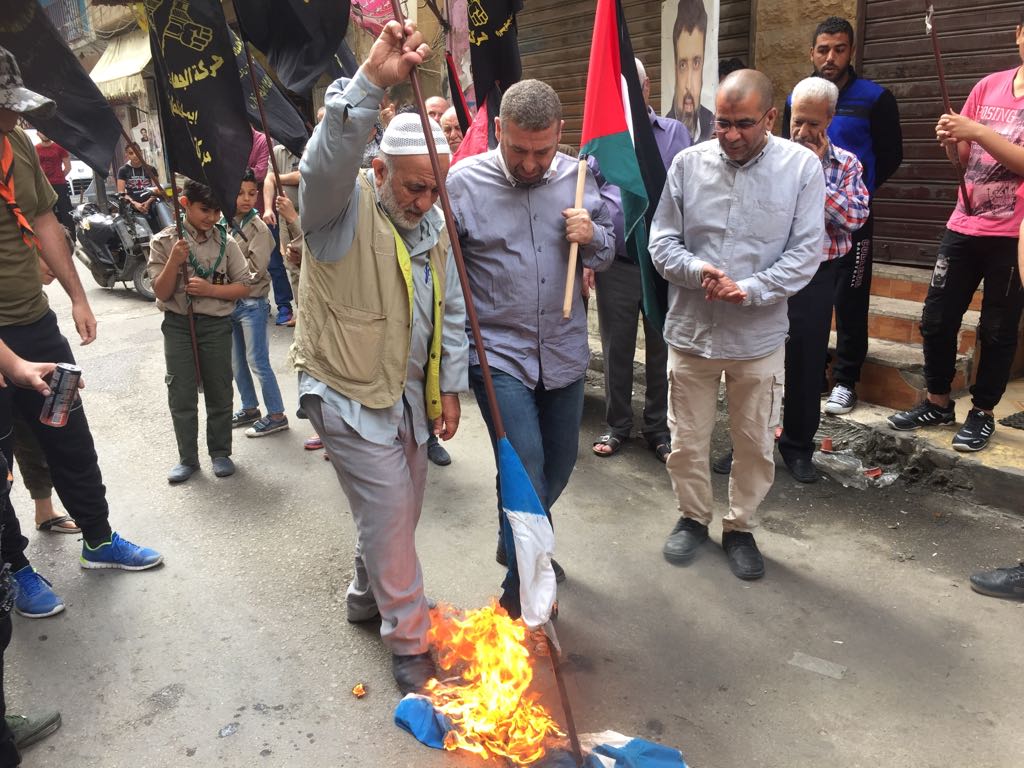 خلال الوقفة 2