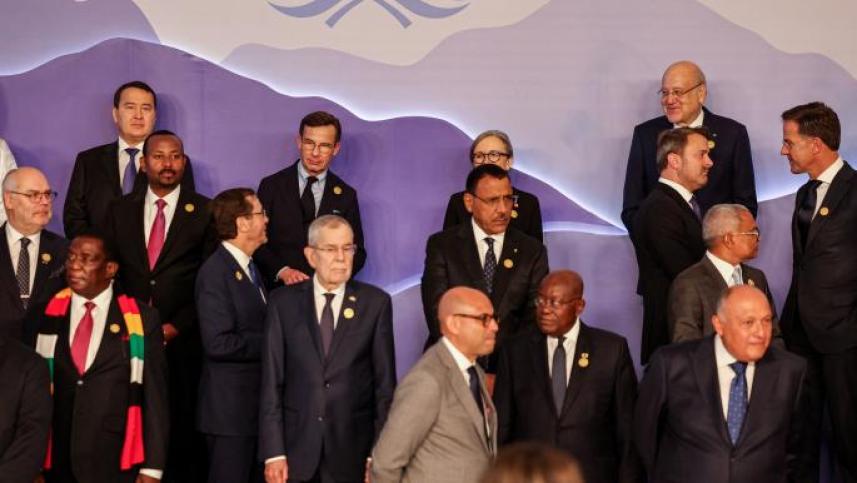 ميقاتي يراقب ابتسامات بودن ورئيس وزراء العدو