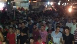 لقطة من المسيرة التي خرجت نصرة للأقصى في نهر البارد 