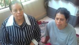نوال مرعي وشقيقتها 