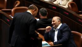 عباسص وبينيت والنهج الجديد