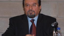 الوزير السابق عصام نعمان