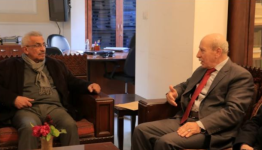 أسامة سعد تسلم من وفد الجبهة
