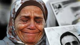 دمعة أمهات الأسرى