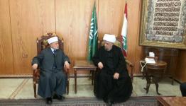 الشيخ عبد الأمير قبلان (يميناً) والشيخ محمد حسين (ييساراً)