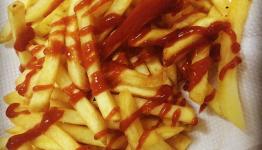 بطاطس مع كاتشب