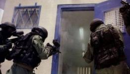 اقتحام الاحتلال للسجون