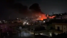 من مكان الحريق في مخيم برج الشمالي