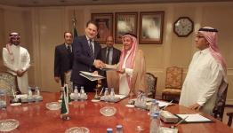المهندس يوسف البسام والمفوض العام للأونروا بيير كرينبو