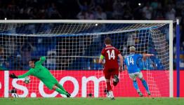 ليفربول يسقط في أولى مبارياته