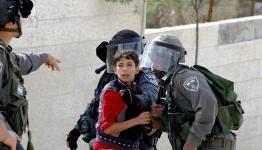  طفل فلسطيني بقبضة جنود الاحتلال