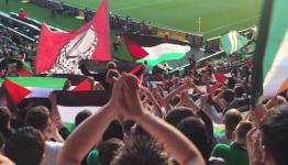 اعلام فلسطينية في ملاعب اسكتلندية