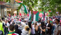 خلال المظاهرات في أوروبا دعماً للشعب الفلسطيني