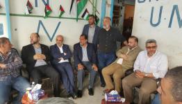 أثناء زيارة الخيمة 