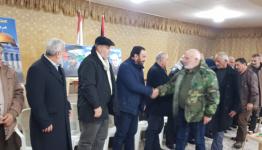 اثناء تقديم  العزاء 