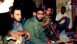 الشهيد محمود طوالبة وعدد من المجاهدين