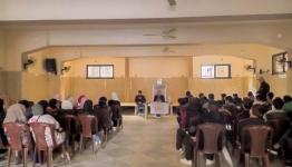 خلال المحاضرة