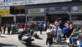 الطوابير أمام أحد الأفران