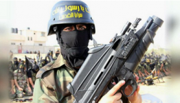 بندقية بلجيكية متطورة بأيدي مقاومين في غزة