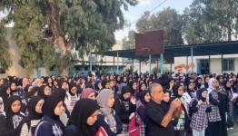 طلاب في مدرسة الأقصى باالرشيدية