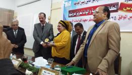 خلال الندوة 