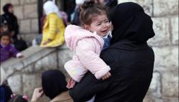 إحدى النازحات الفلسطينيات من مخيمات سوريا إلى لبنان 