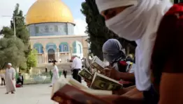 مقاومون في الأقصى