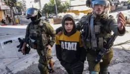قوات الاحتلال تعتقل طفلا فلسطينيا