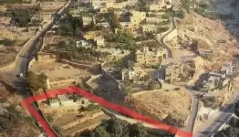 الارض الحمرا