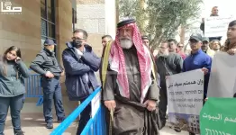 أهالي جبل المكبر يحتجون على سياسة هدم المنازل