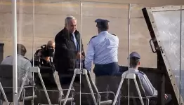 نتنياهو في مواجهة "انقلاب العسكر"