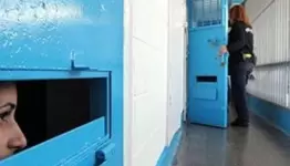 الاسرى في السجون