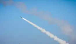 المقاومة الفلسطينية تُطلق عشرات الصواريخ