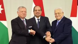 ما سر ابتسامة المتسولون الثلاثة؟..