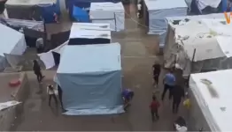 هطول الأمطار على خيم  النازحين في غزة