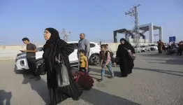 فلسطينيون