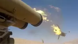 قصف بالصواريخ الموجهة