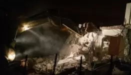 الاحتلال يهدم منزل عائلة الشهيد كامل أبو بكر