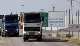شاحنات المساعدات