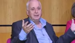 "أف بي آي" توقف الكاتب الاسرائيلي آلان بابيه في مطار ديترويت