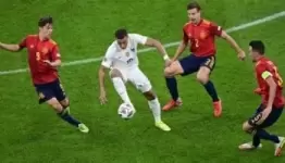 فرنسا تواجه إسبانيا