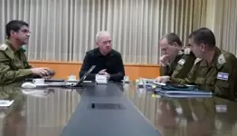وزير حرب العدو مكبل بأوهام نتنياهو