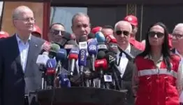 وزير الخارجية المصرية مع رئيس وزراء سلطة رام الله من أمام معبر رفح
