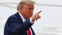 ترمب.. الرجل الذي طوب نفسه ملكا