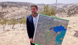 وزير الاستيطان والتهويد
