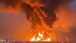 النيران مشتعلة في القاعدة الأميركية في أربيل