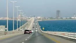 جسر اللك فهد الرابط بين البحرين والسعودية