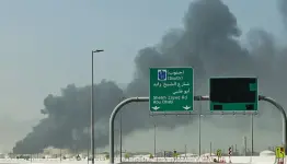 الإمارات قاعدة للاحتلال ..تحت القصف