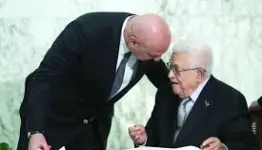 عباس وعون وسلاح المخيمات!..
